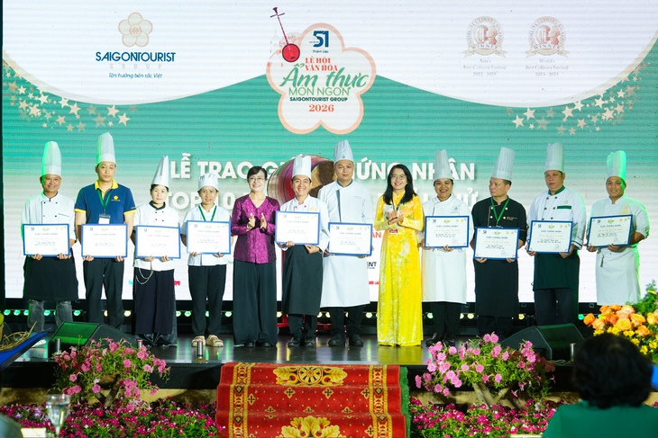 Khai mạc Lễ hội ẩm thực, món ngon, 'hé lộ' top 10 món ngon vùng miền bản sắc - Ảnh 2.