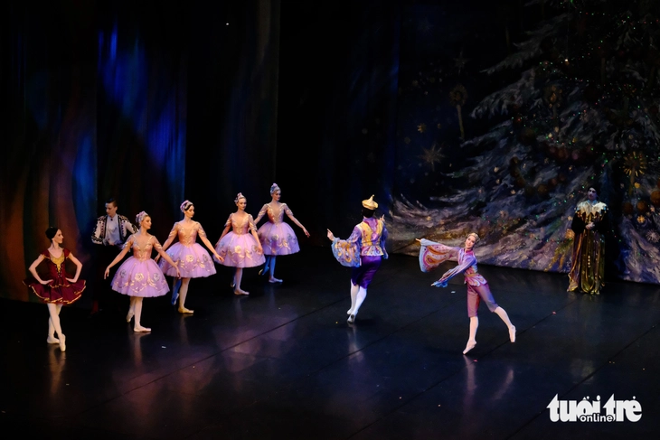 Kẹp hạt dẻ - Ảnh 9.