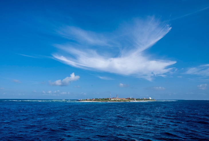 Nhiếp ảnh gia kể chuyện sức trẻ nơi đầu sóng qua 114 bức ảnh - Ảnh 5. biển đảo - Ảnh 5.