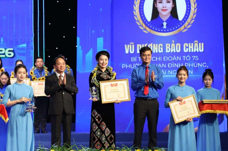 Vinh danh 100 cán bộ Đoàn toàn quốc - Ảnh 1.