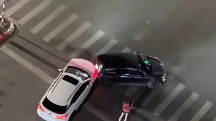 liên hoàn - Ảnh 1.