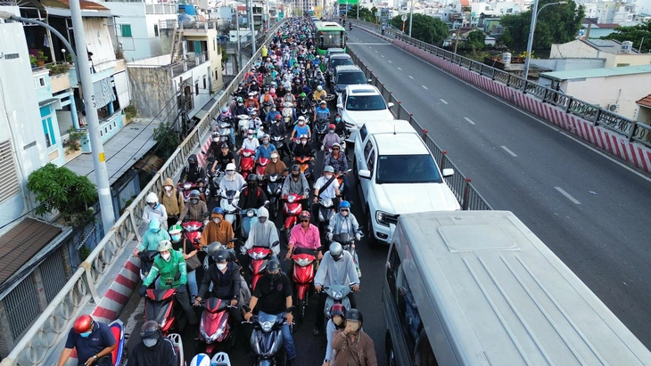 cầu Kênh Tẻ - Ảnh 4.