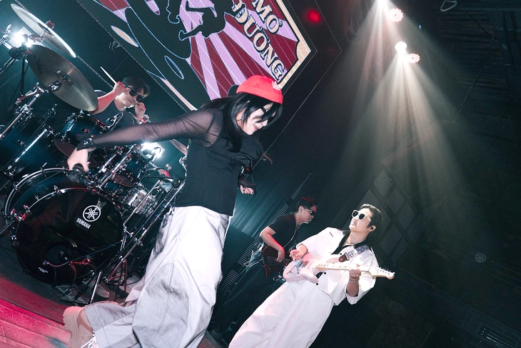 Phùng Khánh Linh - Ảnh 5.