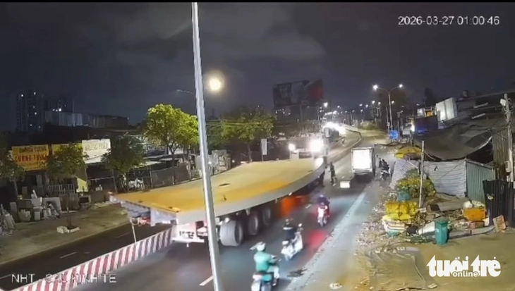 tấm thép - Ảnh 2.