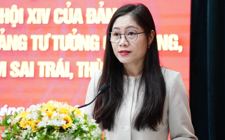 Cán bộ, đảng viên phải nêu gương về đạo đức, văn hóa - Ảnh 6.