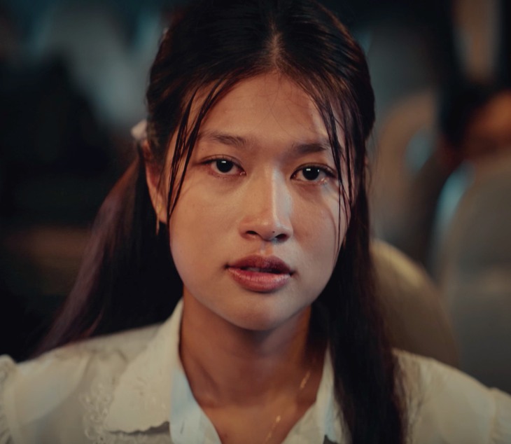 Hoa hậu Đoàn Thiên Ân: 'Tôi đã thoát nghèo nhưng chưa... giàu' - Ảnh 2.