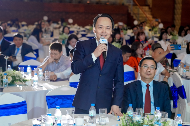 Ông Trịnh Văn Quyết có phải là Chủ tịch Hội đồng quản trị FLC? - Ảnh 1.