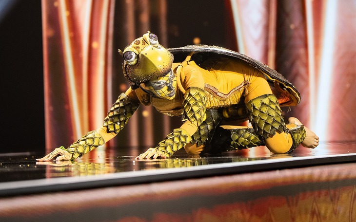 Á hậu Cẩm Ly mách nước tìm bình yên: 'Tắt bớt loa, mở lòng ra!' - Ảnh 3.