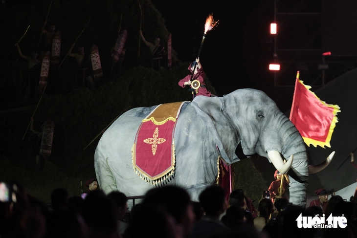 Năm du lịch quốc gia - Gia Lai 2026 khai hội hoành tráng, ngập tràn cảm xúc - Ảnh 8.