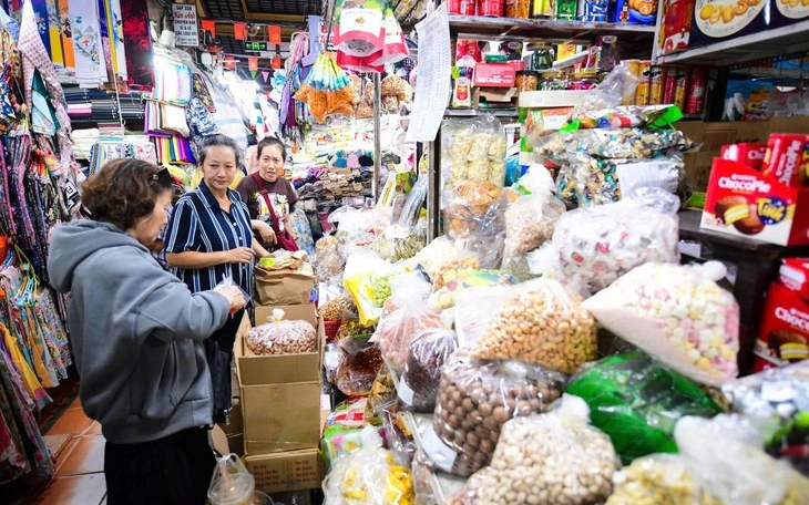 'Cấm' hộ kinh doanh có doanh thu thấp xuất hóa đơn: Hộ kinh doanh nhỏ lo gặp bất lợi - Ảnh 3.