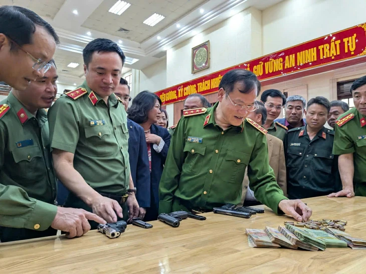 Cướp ngân hàng - Ảnh 4.