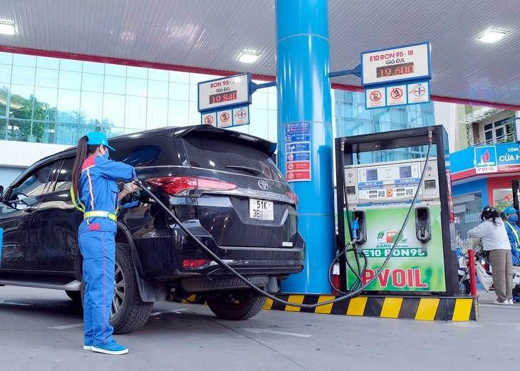 Cần sớm chuyển sang xăng sinh học - Ảnh 3.