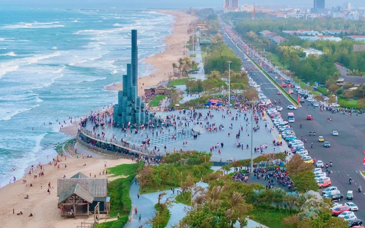 Đắk Lắk bắt tay hàng không, mở đường hút khách bốn mùa - Ảnh 1.