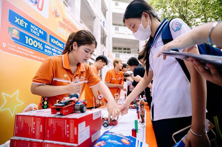 lớp 10 - Ảnh 26.