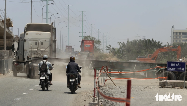 bãi container - Ảnh 8.