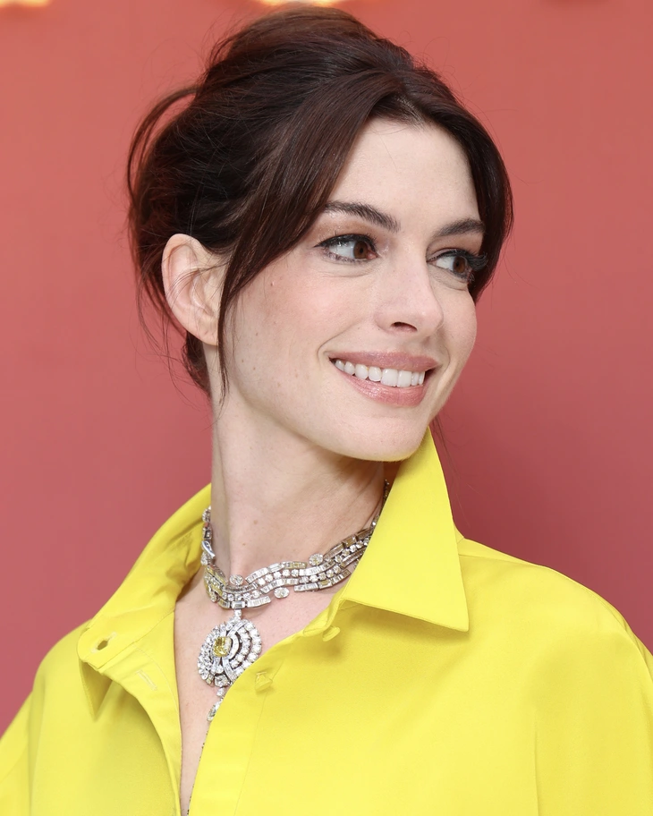 Khám phá tủ trang sức kim cương của Anne Hathaway - Ảnh 12.