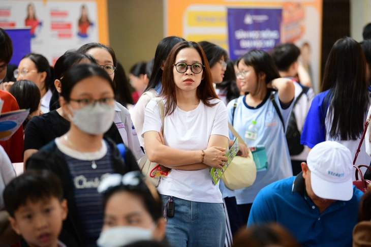 Tuyển sinh lớp 10 TP.HCM 2026: Giữ nguyên quy chế, thi sớm hơn 5 ngày - Ảnh 12.