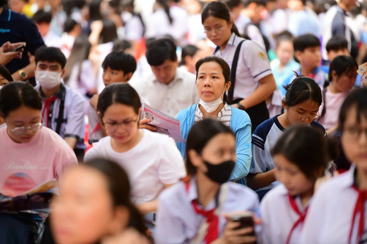 Tuyển sinh lớp 10 TP.HCM 2026: Giữ nguyên quy chế, thi sớm hơn 5 ngày - Ảnh 10.