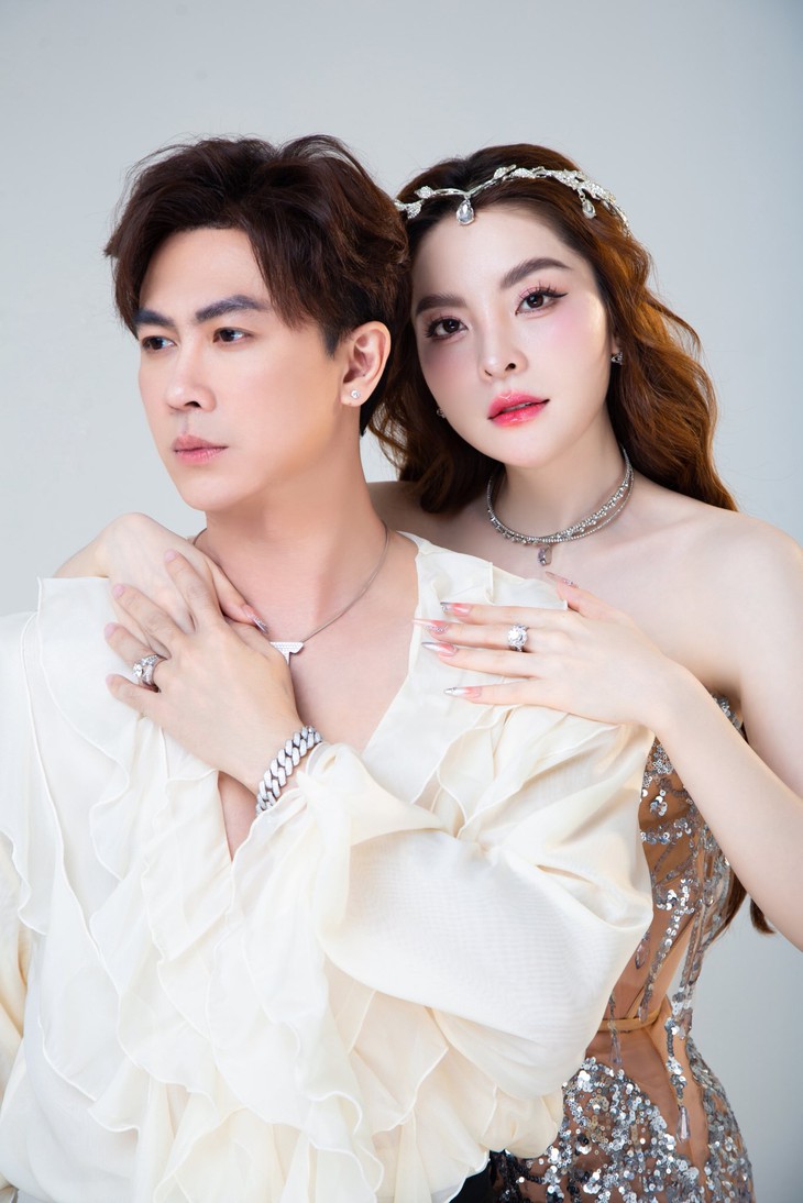 Hồ Việt Trung - Ảnh 3.