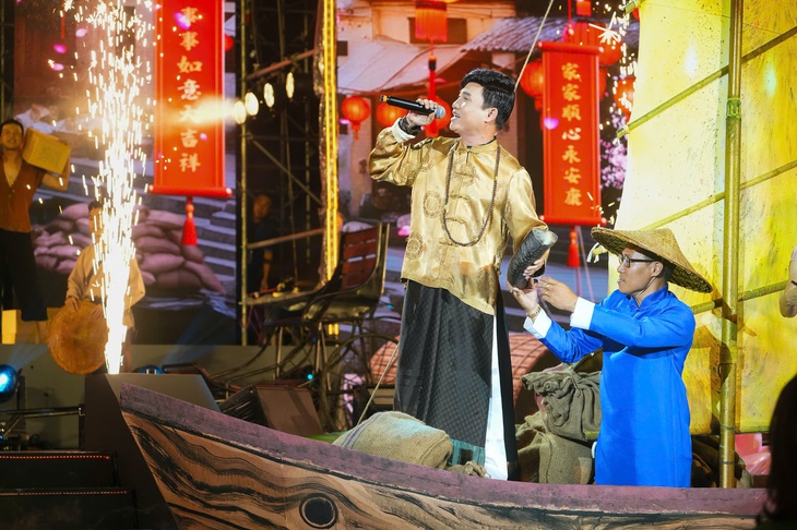 Rực rỡ đêm hội Nguyên tiêu, đậm sắc màu văn hóa Việt - Hoa - Ảnh 4. đêm hội Nguyên tiêu - Ảnh 4.