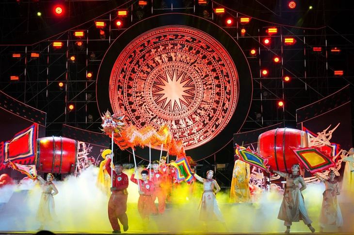 Rực rỡ đêm hội Nguyên tiêu, đậm sắc màu văn hóa Việt - Hoa - Ảnh 1. đêm hội Nguyên tiêu - Ảnh 1.