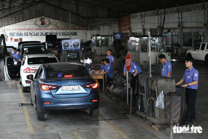 Cận cảnh quy trình kiểm tra khí thải mới khi đi đăng kiểm tại Trung tâm 50-03S - Ảnh 5.