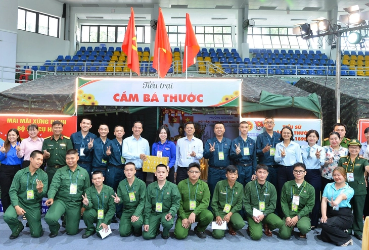 hội trại tòng quân - Ảnh 2.