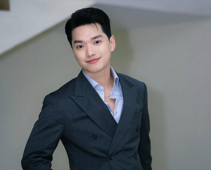 Châu Khang - Ảnh 1.