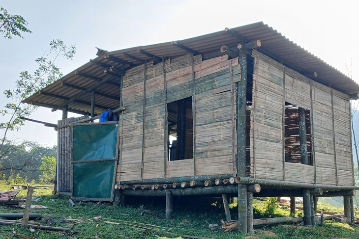 nhà tạm - Ảnh 1.