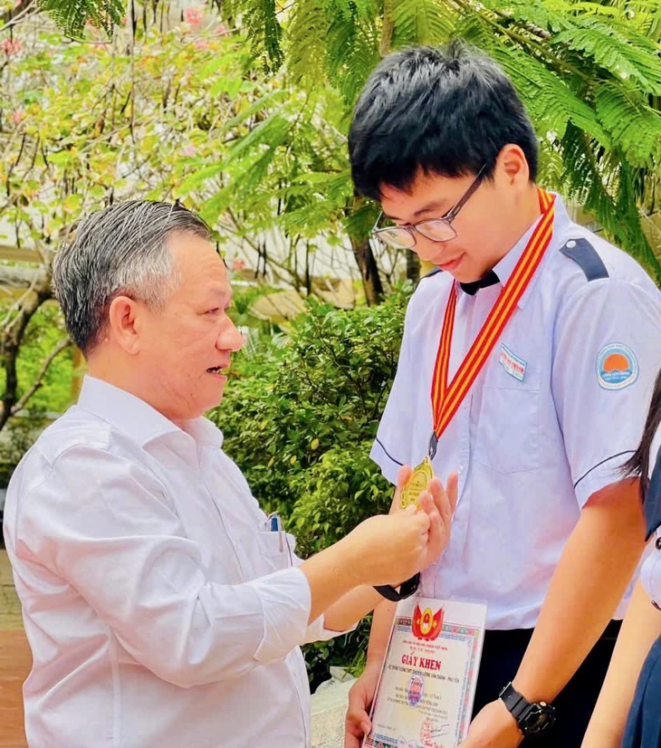 Bí quyết đạt SAT 1.600 và IELTS 8.0 của nam sinh chuyên toán - Ảnh 6.