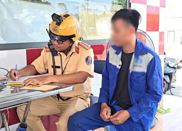 Từ ngày 1-4, người dân có thể gửi phản ánh vi phạm giao thông trên VneID - Ảnh 3.