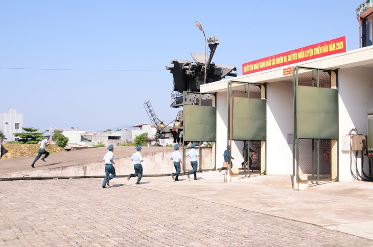 Không quân - Ảnh 2.