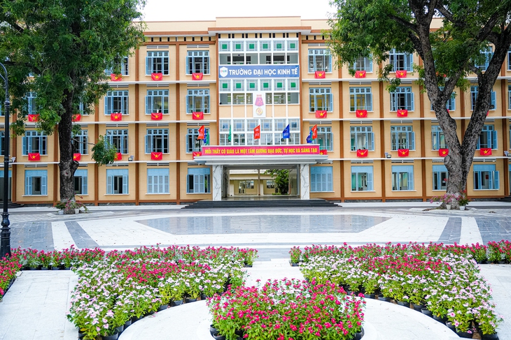 Trường Đại học Kinh tế - Ảnh 4.