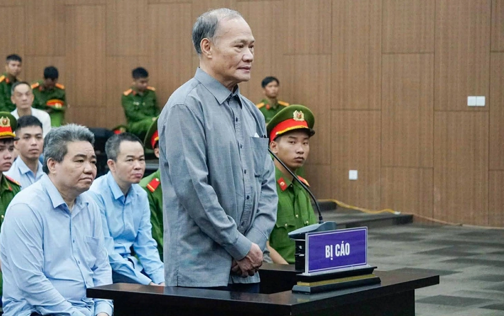 Hé lộ 'kịch bản' vay nợ để che giấu 10 tỉ nhận hối lộ của cựu Cục phó - Ảnh 4.