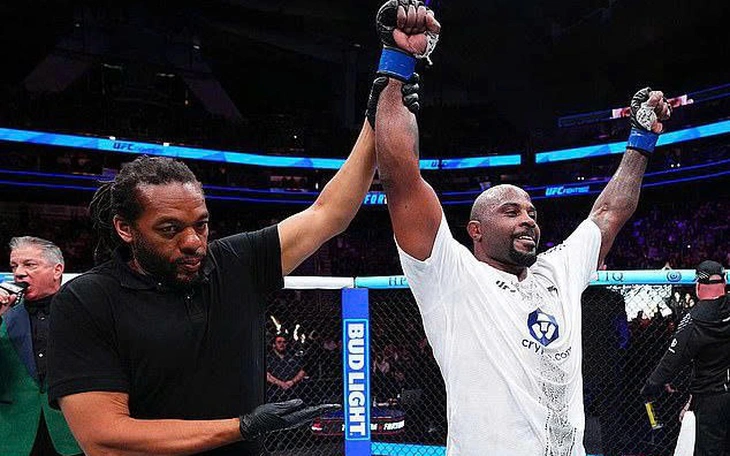 Tuyển Ý bị nghi cử 'gián điệp' quay lén buổi tập của Bosnia - Ảnh 5.