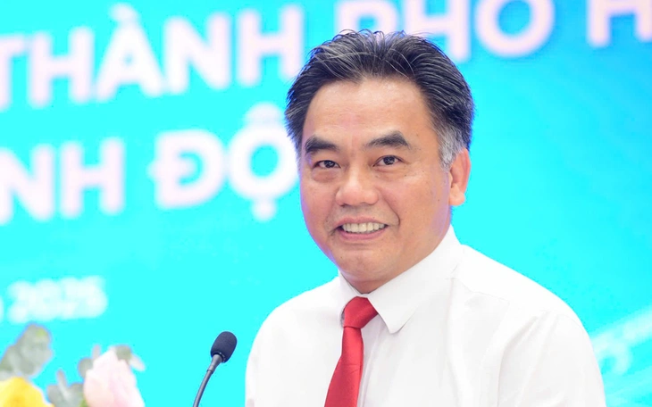 Ra mắt lãnh đạo HĐND, UBND TP.HCM nhiệm kỳ 2026-2031 - Ảnh 2.