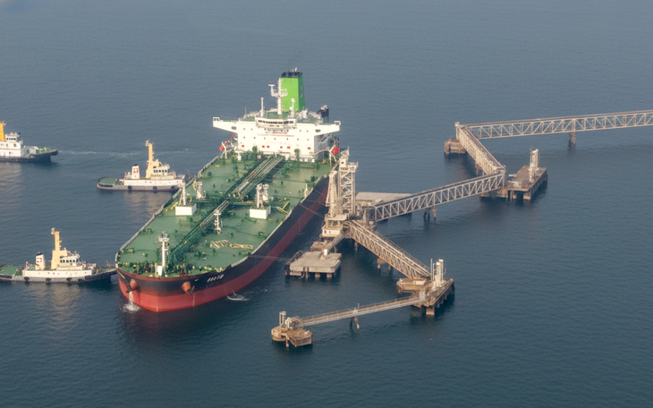 Tàu Nhật Bản qua eo biển Hormuz, Tokyo chuẩn bị đàm phán với Iran - Ảnh 3.