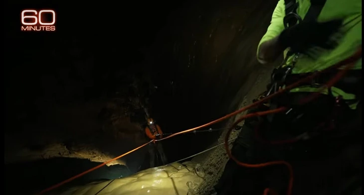 Có gì trong 12 phút về hang Sơn Đoòng trên đài truyền hình hàng đầu nước Mỹ CBS? - Ảnh 2.