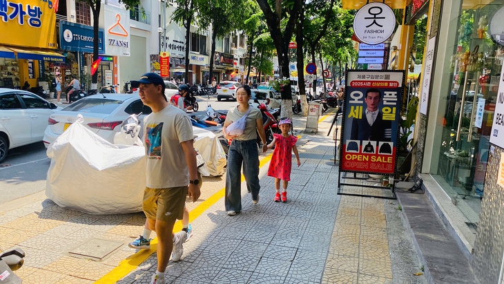 vỉa hè - Ảnh 2.