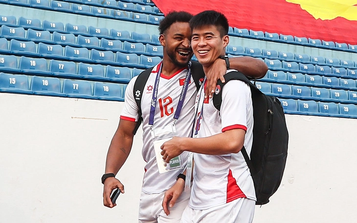 Nhân vật đặc biệt của tuyển Malaysia trong buổi tổng duyệt trên sân Thiên Trường - Ảnh 2.