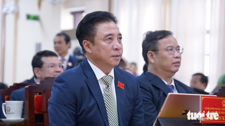 Ông Nguyễn Khắc Toàn tái đắc cử chức Chủ tịch UBND TP Huế - Ảnh 1.