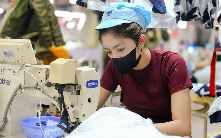 Công đoàn đề xuất mở đường, làm cầu vượt: Lãnh đạo tỉnh phản hồi ngay - Ảnh 2.