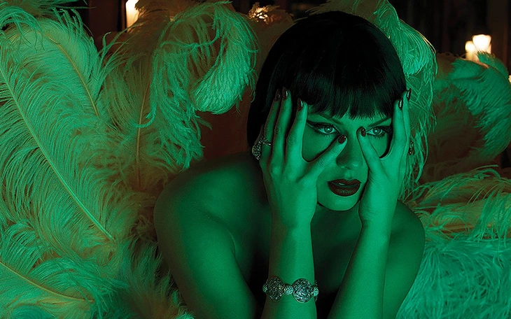 Taylor Swift tri ân biểu tượng màn ảnh Elizabeth Taylor trong MV mới - Ảnh 4.