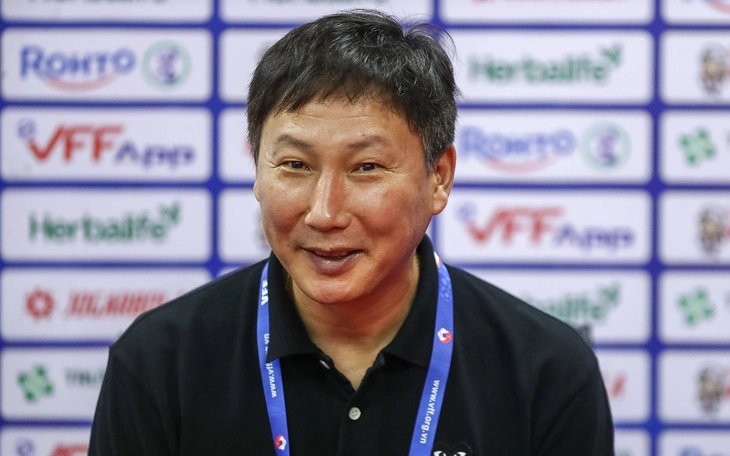 Tuyển Iran thắng tưng bừng giữa lúc nước nhà đang chiến tranh - Ảnh 2.