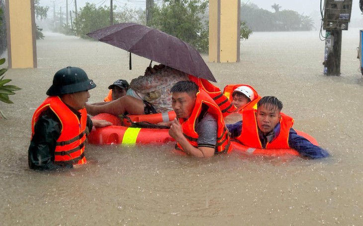 Tiềm ẩn nguy cơ siêu bão, mưa cực đoan trong năm 2026 - Ảnh 2.