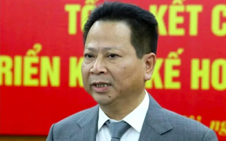 Cựu Cục phó bỏ trốn gửi đơn về Tòa án nói 'rất choáng' vì bị cáo buộc nhận 6,2 tỉ - Ảnh 2.