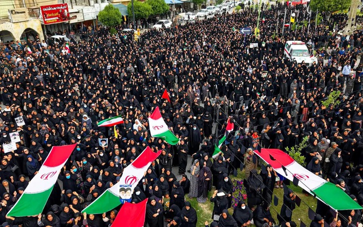 Iran tổ chức lễ viếng tang ba ngày cho lãnh tụ tối cao Ayatollah Ali Khamenei - Ảnh 3.