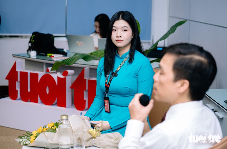 Học tại báo Tuổi Trẻ, sinh viên Văn Lang họp báo cùng nhà khoa học được vinh danh quốc tế - Ảnh 5. sinh viên - Ảnh 5.