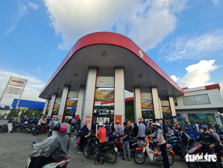 Doanh nghiệp bán lẻ xăng dầu tiếp tục kêu khó vì chiết khấu 0 đồng - Ảnh 1.