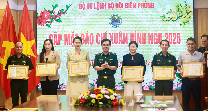 Bộ đội Biên phòng năm 2025 bắt giữ hơn 7.258 vụ, thu giữ gần 2,5 tấn ma túy - Ảnh 3.